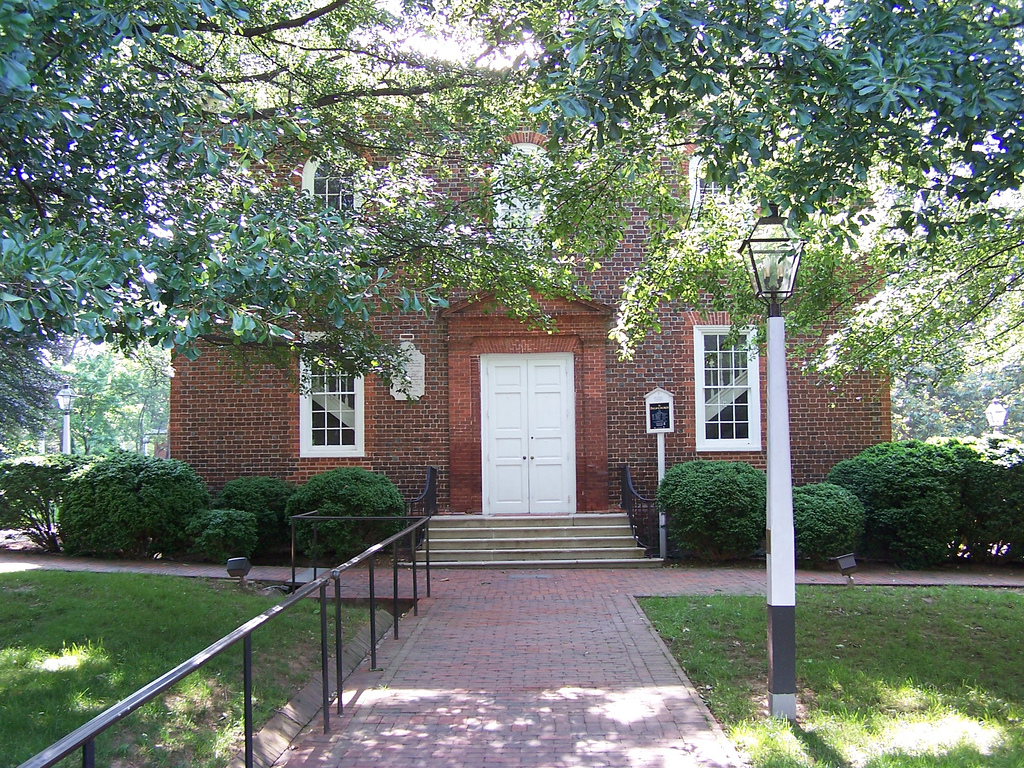 5 Reasons to Love Falls Church