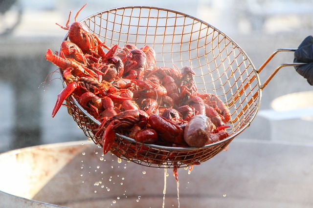 Devour a Crawfish Feast at Chasin’ Tails