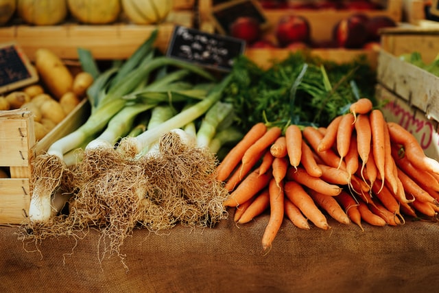 Grab Fresh Groceries at the Falls Church Farmers’ Market